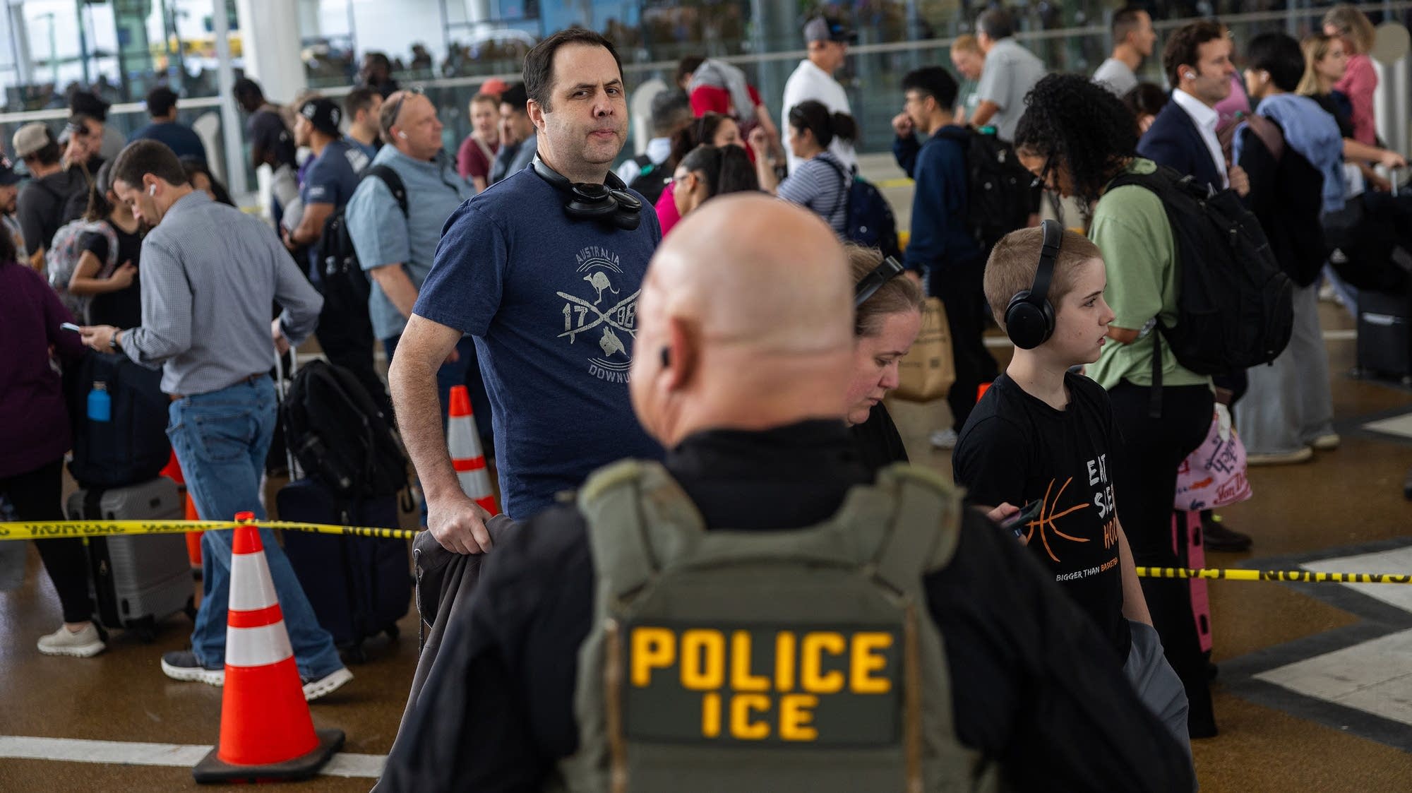 Aviation security amid federal funding standoff