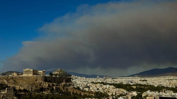 Wildfires spread on the outskirts of Greece’s capital