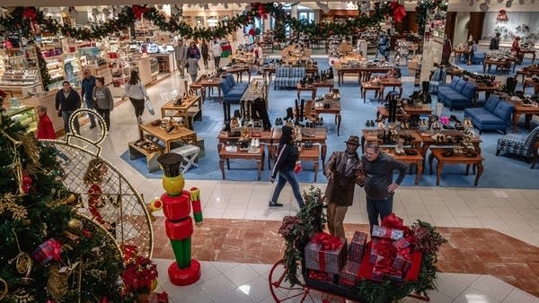 Americans delivered a strong end to the holiday shopping season