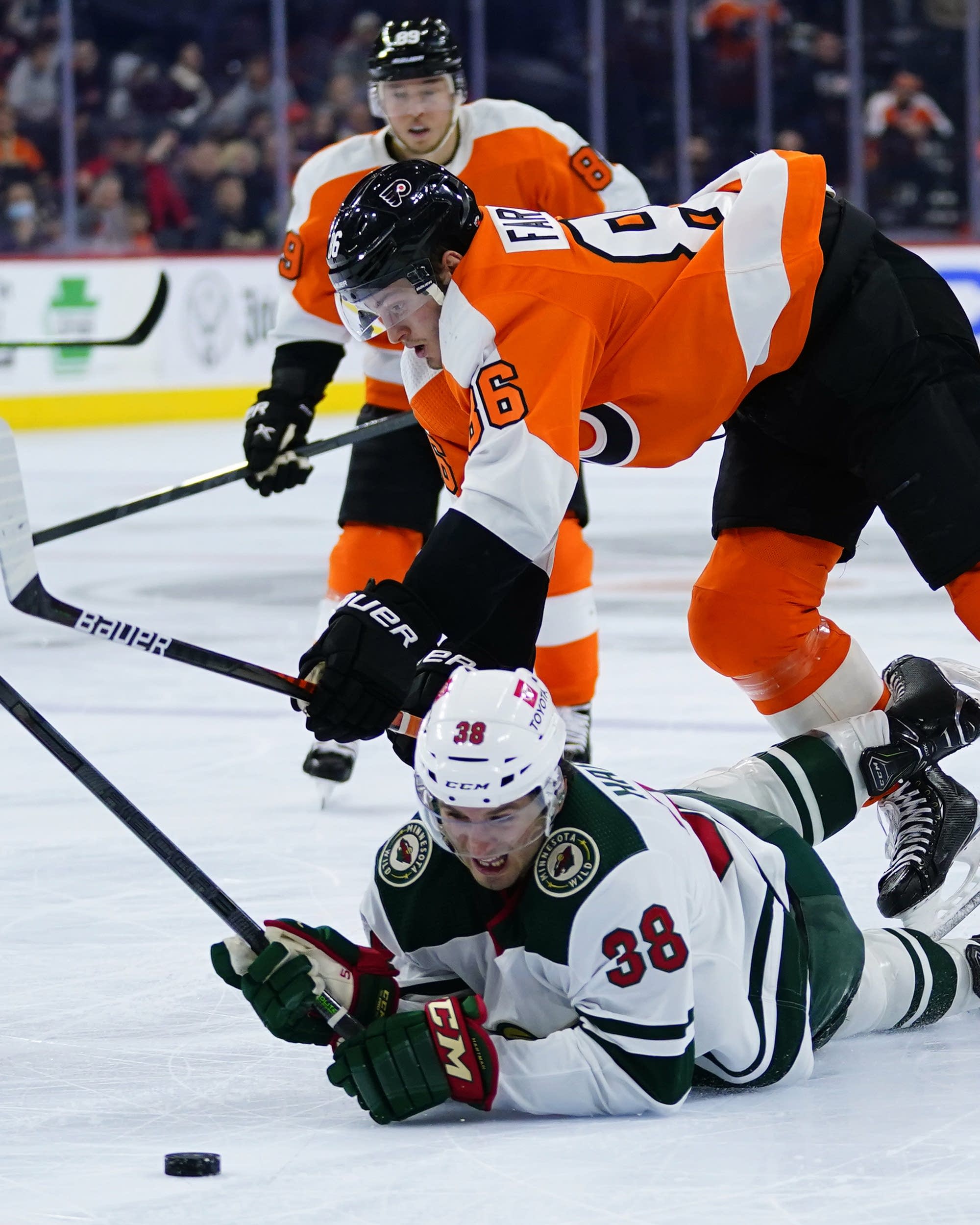 Wild rally past Flyers 5-4, snap 4-game losing streak | MPR News