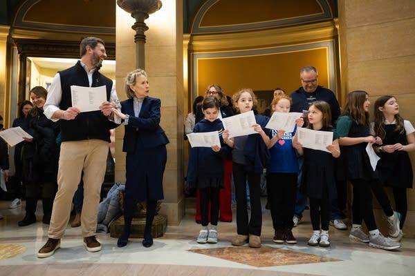 Rotunda sing-a-long