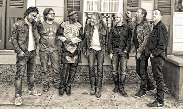 Robert Plant and The Sensational Space shifters