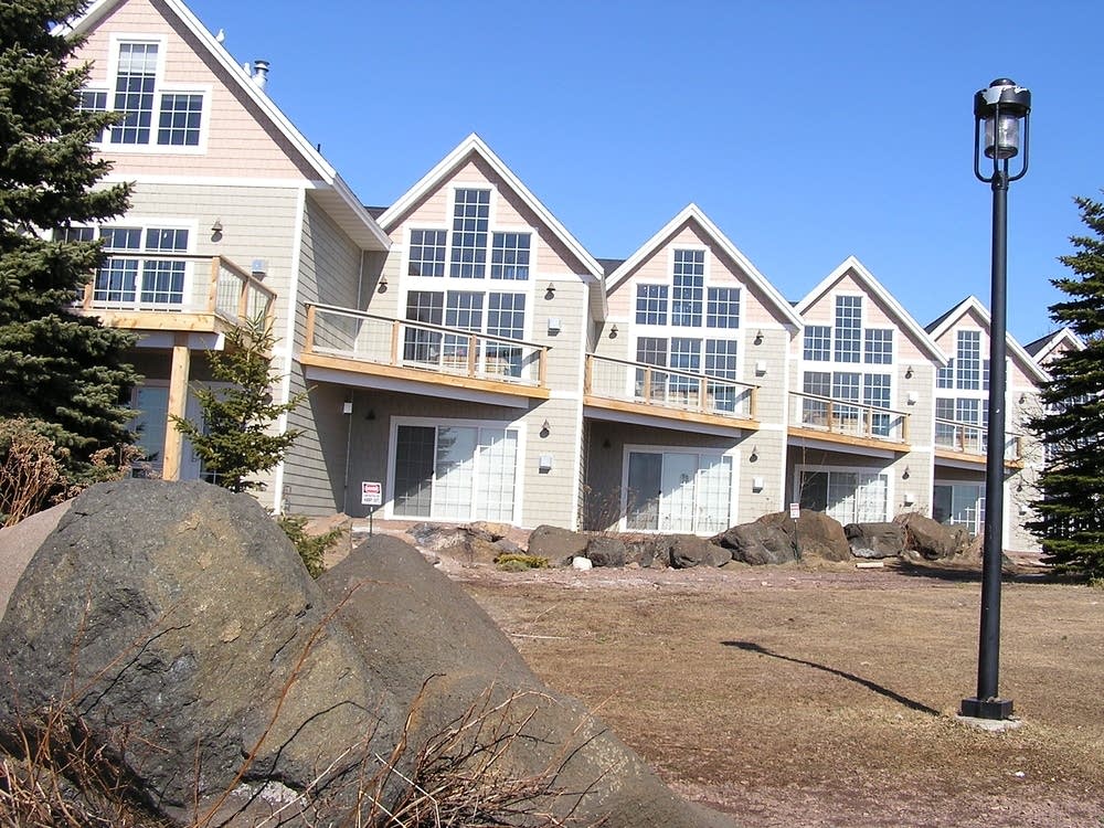 Cobblestone Cove