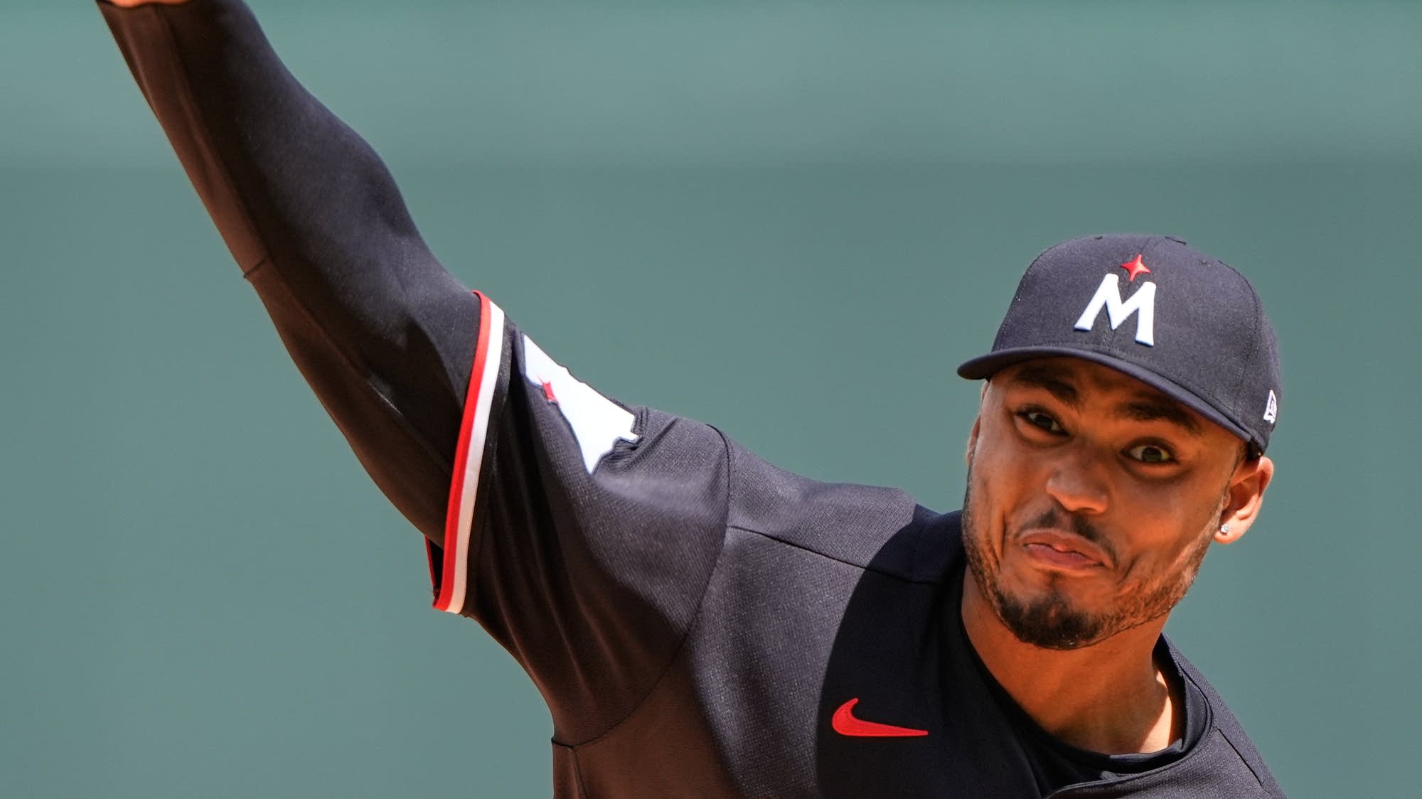 Minnesota Twins win 5-1 over the Kansas city Royals