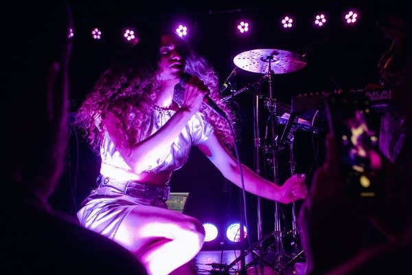 190302_empress-of_021