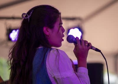 sara kae performing on stage