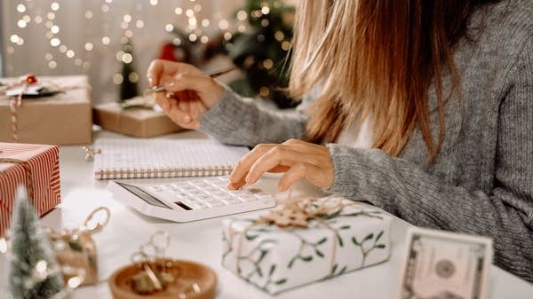 'Tis the season of holiday bonuses ... for some