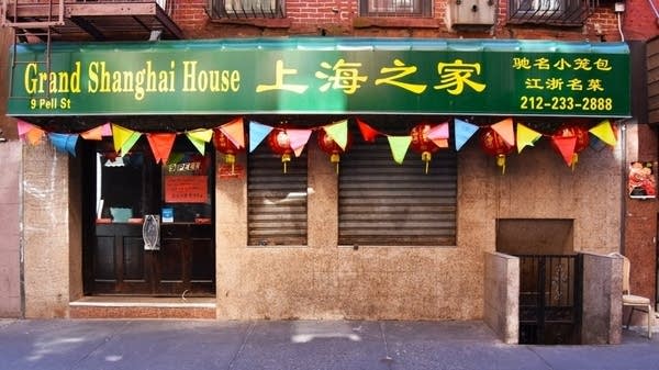 The Grand Shanghai House on Pell Street in New York City already temporarily closed its doors "due to current situation," reads a sign. 