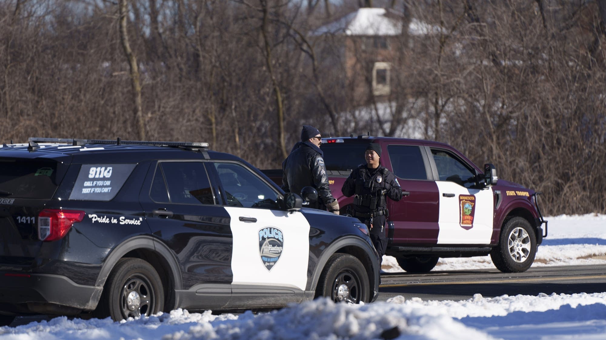 Gun shop owner says Burnsville suspect purchased rifle through straw buyer - Vimarsana News