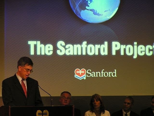 Dr. Fred Levine