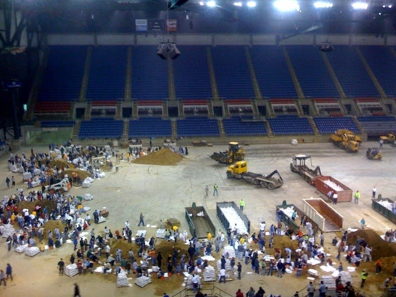 Sandbags at the Fargodome
