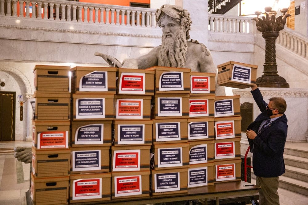 Petition to replace MPD submitted to Minneapolis city officials