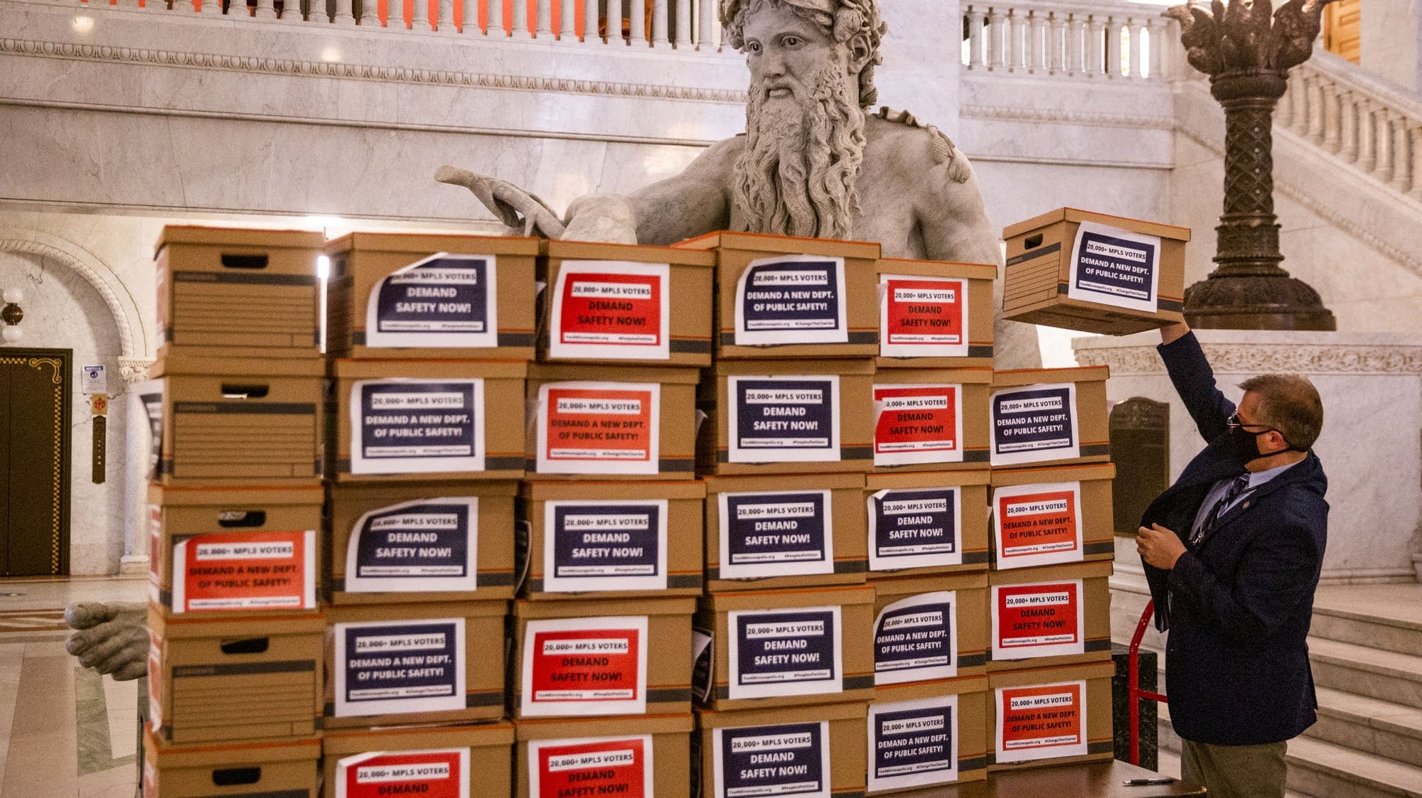 Petition to replace MPD submitted to Minneapolis city officials