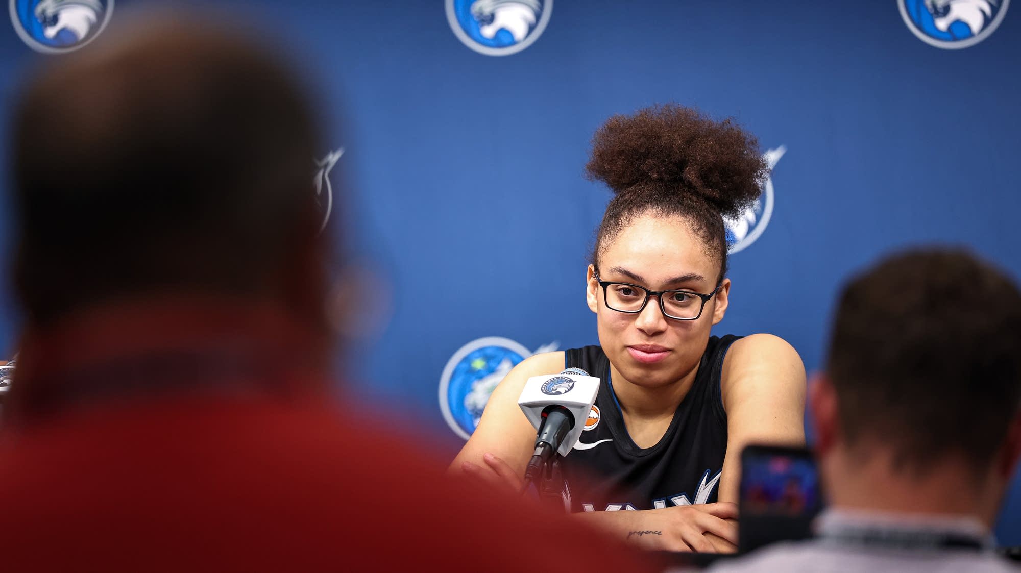 Miles leads Lynx to convincing win over Aces