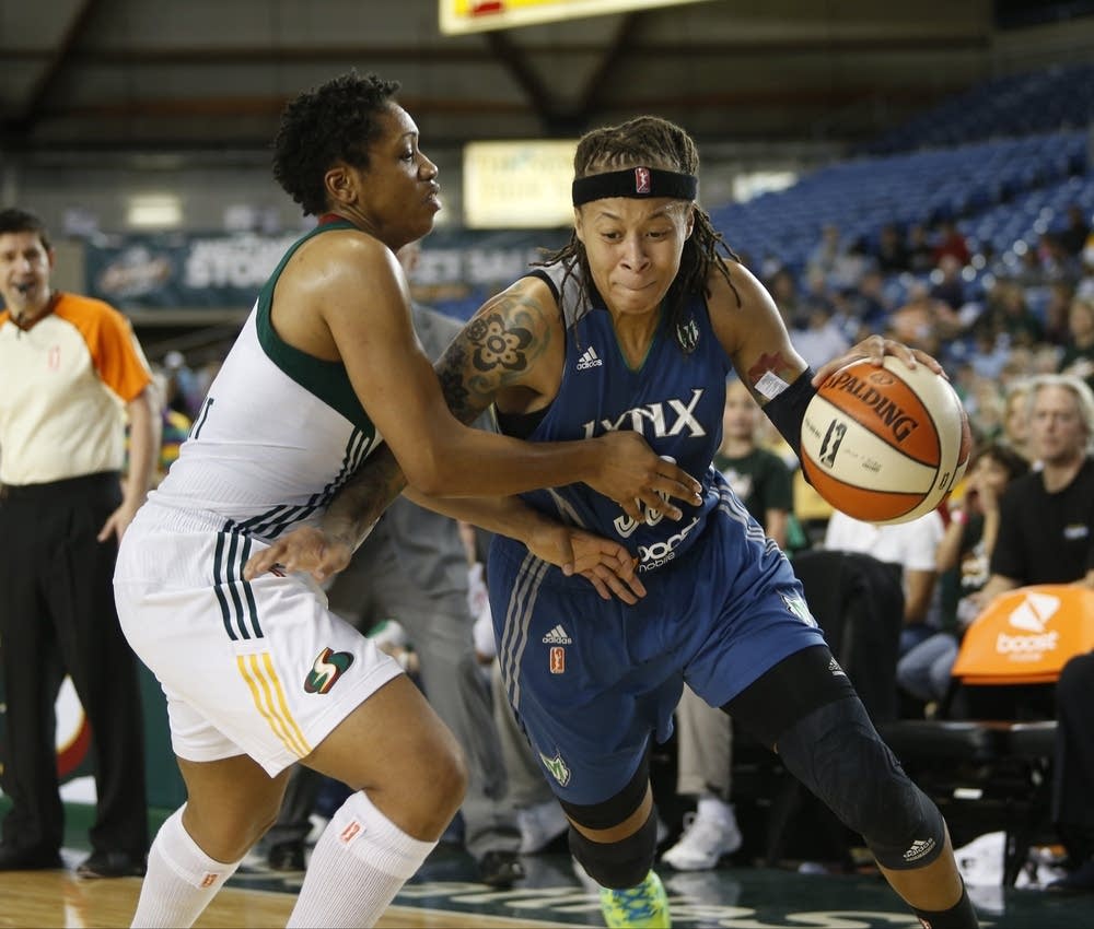 Seimone Augustus, Tanisha Wright