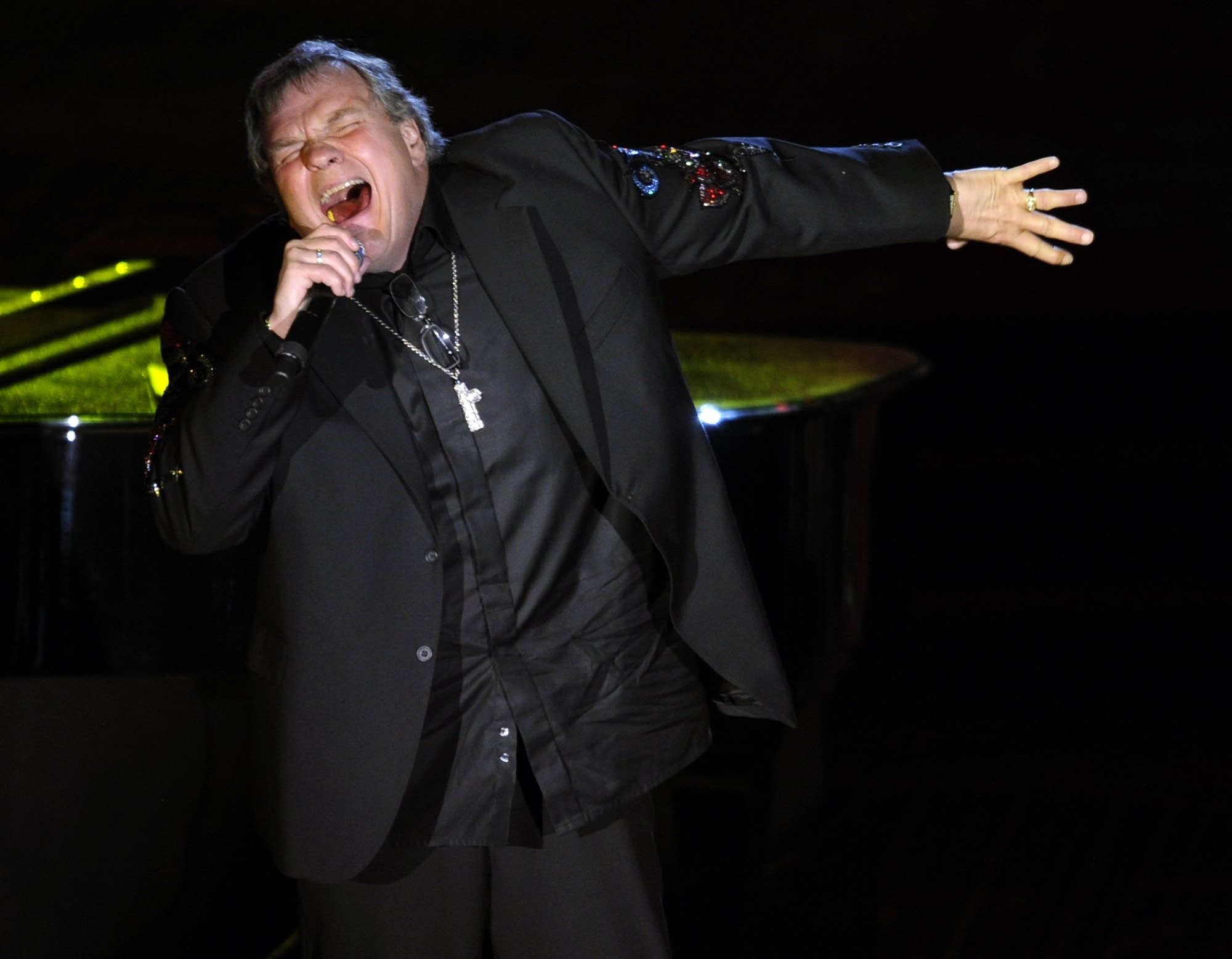 Meat Loaf, Grammywinning singer famous for 'I'd Do Anything For Love