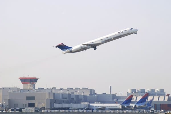 Delta may drop flights to 24 small cities