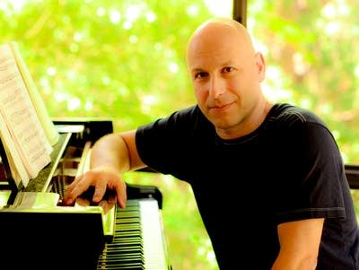 ミュージシャン inon Top Score: Dragon Age II Composer Inon Zur