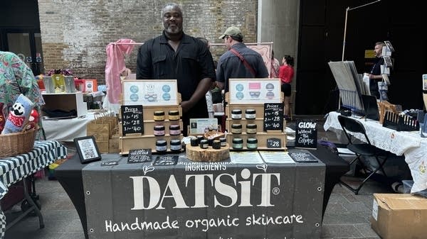 54-year-old entrepreneur Steve Anyiwo said 20 years ago, he wouldn't have been able to ask for help starting his business. 