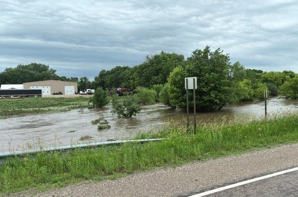 Spring Creek rises