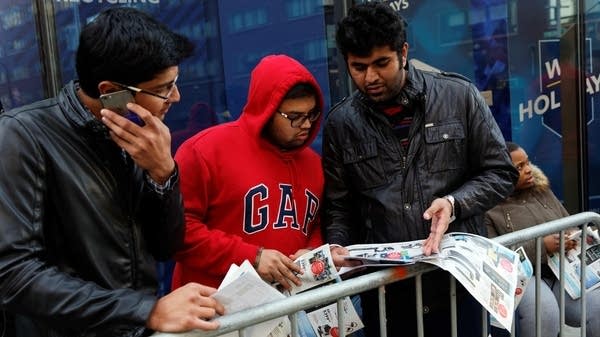 Some retailers are taking what feels like a more vintage approach to advertising: physical catalogs to peruse through.