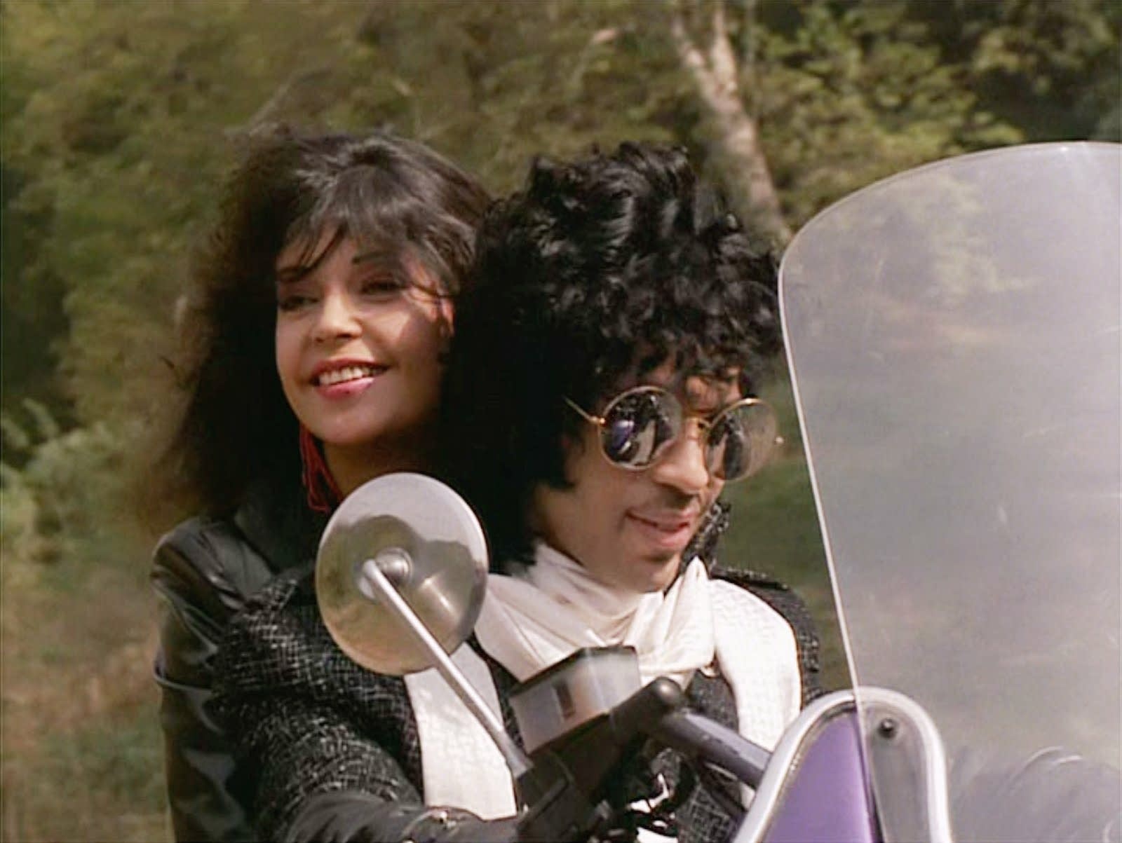 Apollonia in purple rain