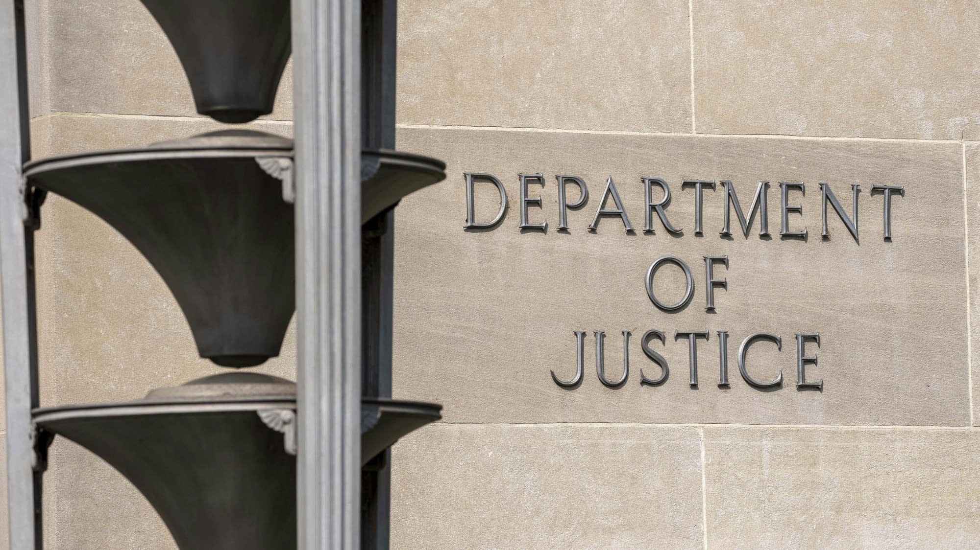 Iranian man and 2 Canadians are charged in a murder-for-hire plot on U.S. soil - Vimarsana News