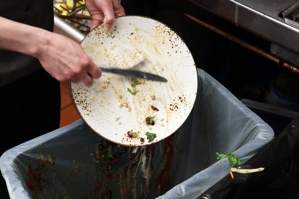 CenterPoint Energy to buy renewable natural gas made from Minnesota food and yard waste