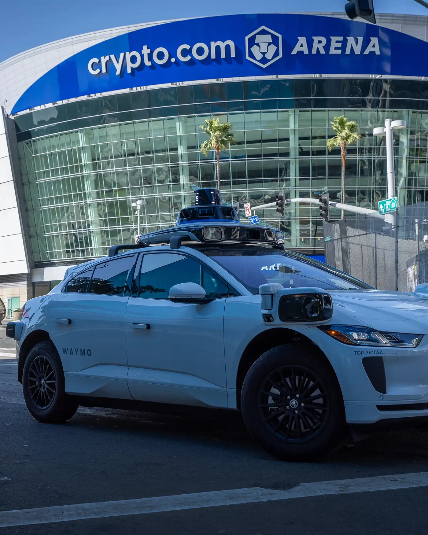 Cities look to stop robotaxis from rolling into emergencies