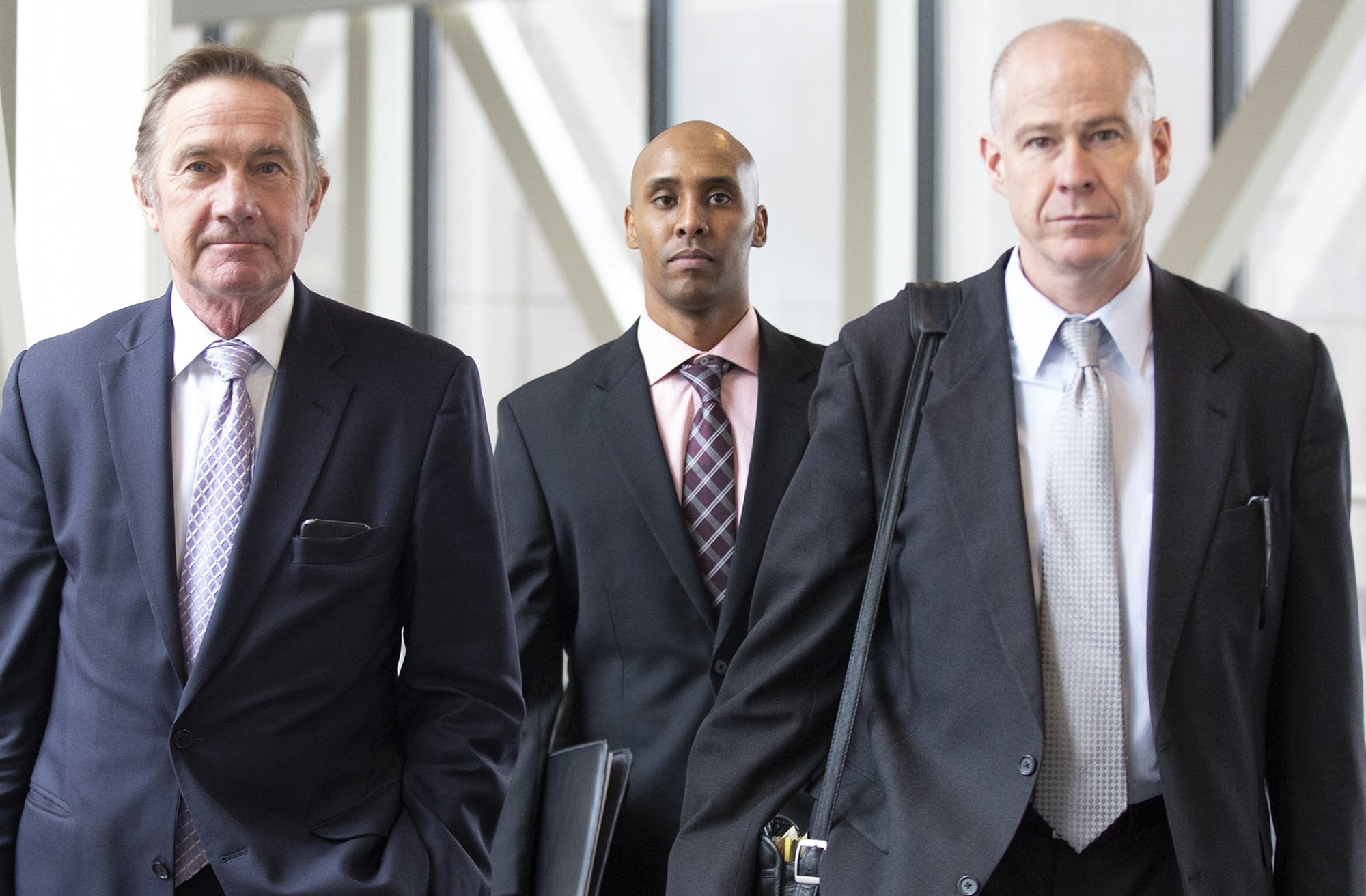Former Minneapolis police officer Mohamed Noor (center)