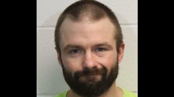 Authorities searching for man who escaped from work farm near Duluth; alleged accomplice arrested