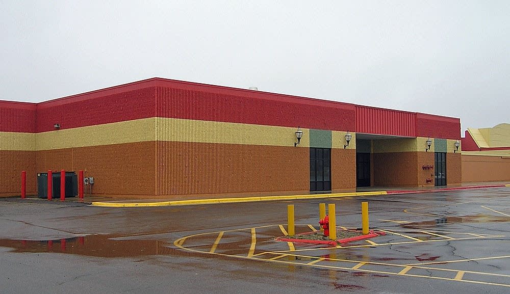 Empty store