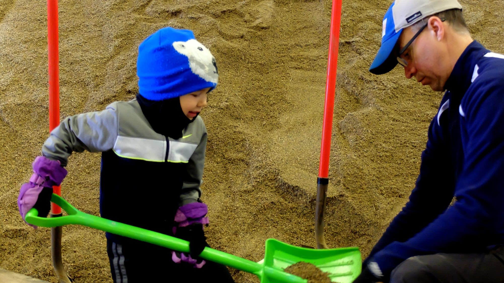 Fargo opens Sandbag Central