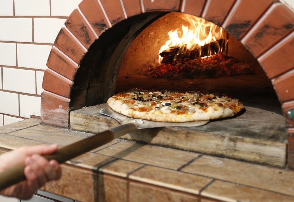 Pizza farms offer reverse twist in farmtotable movement MPR News