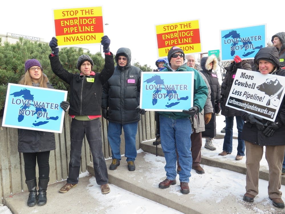 Opponents protest the Sandpiper pipeline.