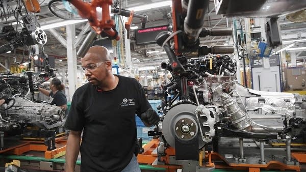 Manufacturing activity expands