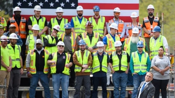 Private sector adds 184,000 jobs in March