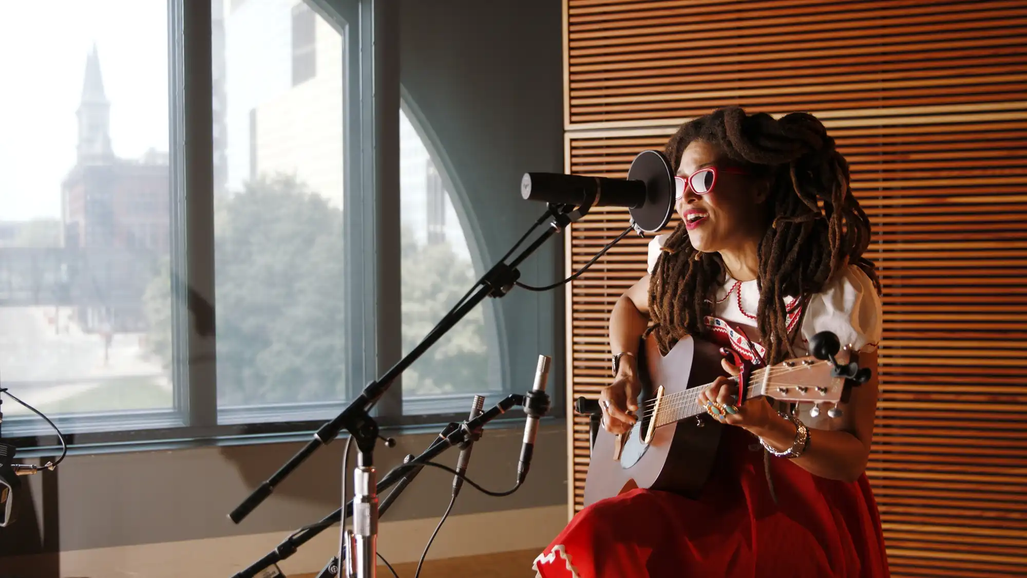 Valerie June plays songs from 'Owls, Omens and Oracles' in The