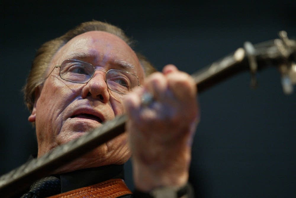 Earl Scruggs