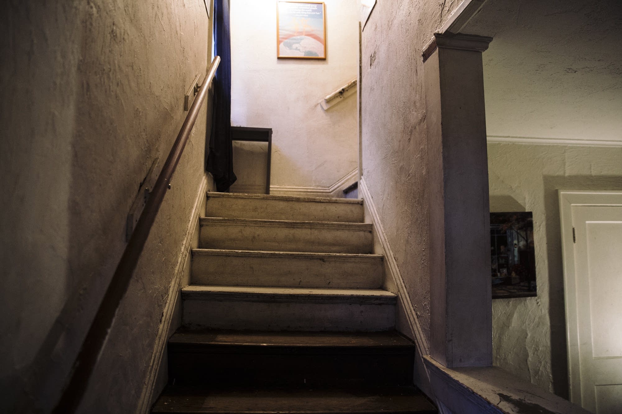 The stairs Patricia Gant fell down.