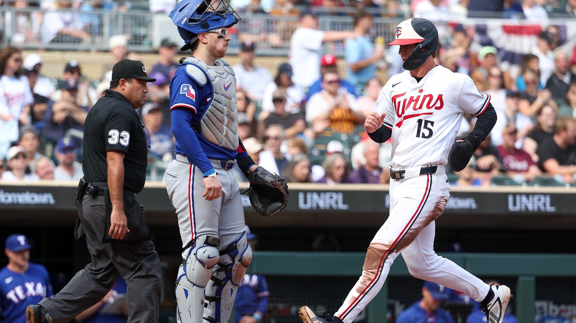 Twins beat Rangers 6-4