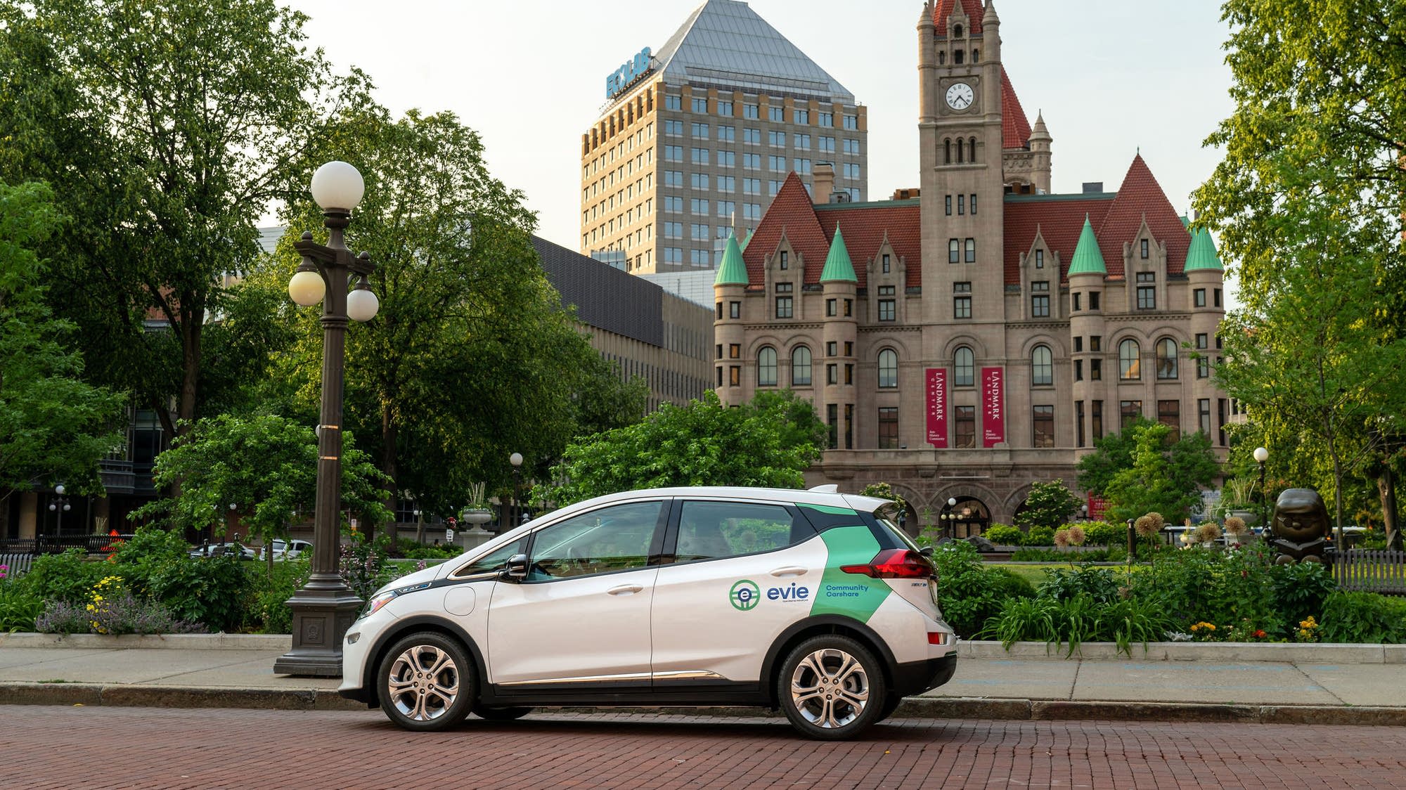 Money troubles crash Hourcar's Evie car-sharing service