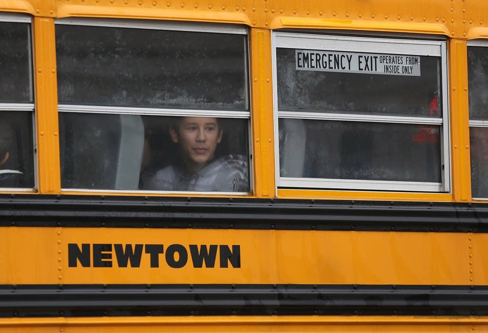Connecticut Community Copes With Aftermath Of Elem