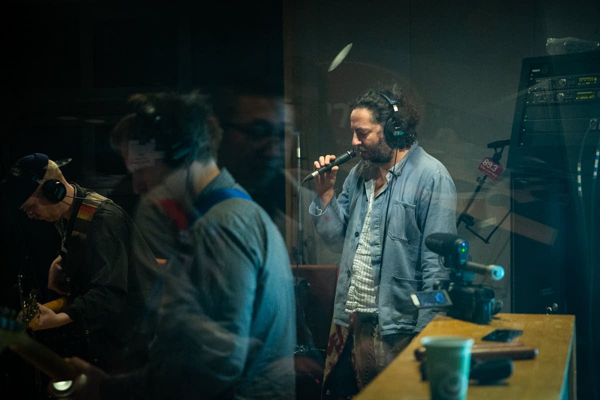Destroyer perform in The Current studio