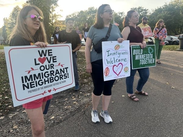 Neighbors, advocates concerned following St. Paul ICE arrests 