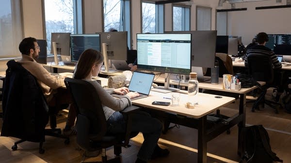 Where's the AI productivity jump? 