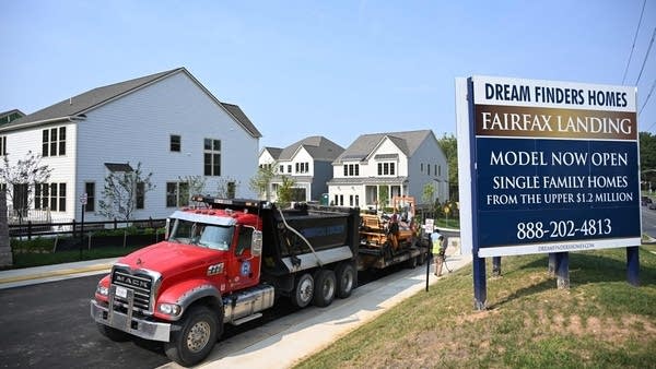 New home sales dip in October