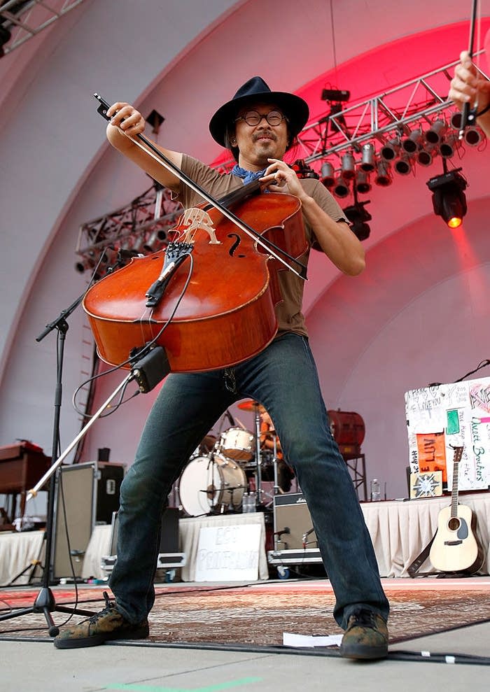 Touring and eating with The Avett Brothers