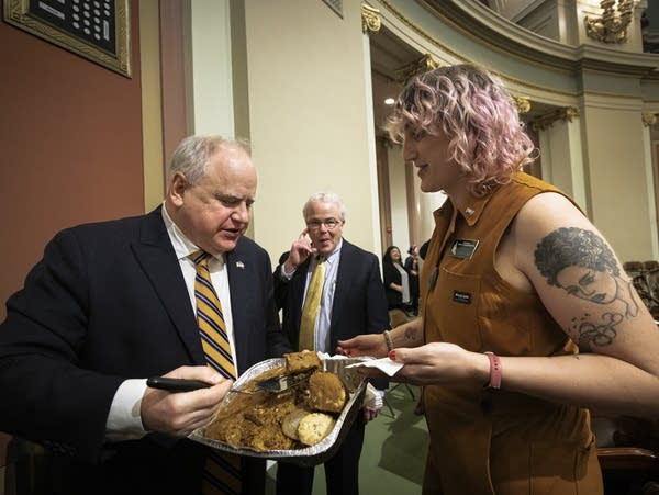 Tim walz offer a pumpkin blondies