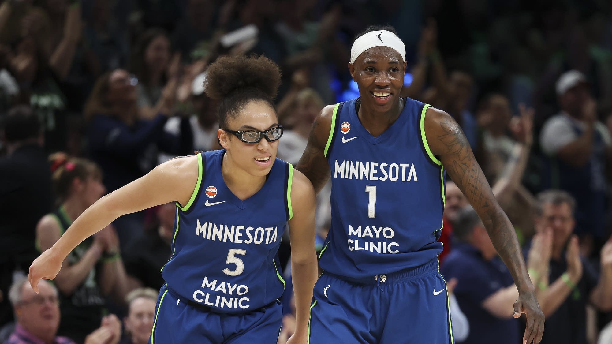 Olivia Miles breaks Caitlin Clark’s rookie record — and sends a message